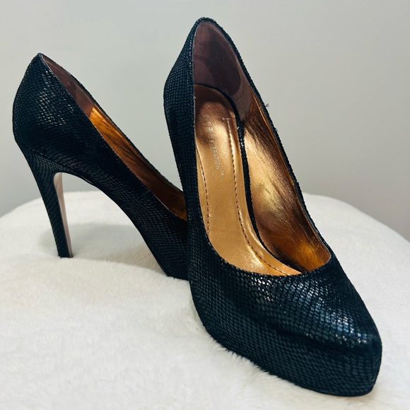 BCBG platform shoes, size 7.5, BLACK, heel 5', Worn once, good condition. - Picture 2 of 11